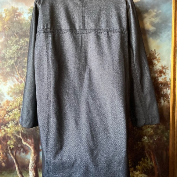 Lululemon Coat - Picture 3 of 4